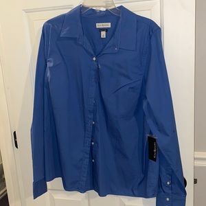 XL Kim Rogers button down long sleeve blue shirt.